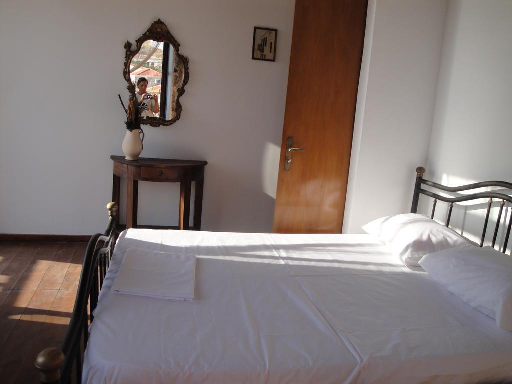 Villa Chrysodimi Chalki Town Oda fotoğraf