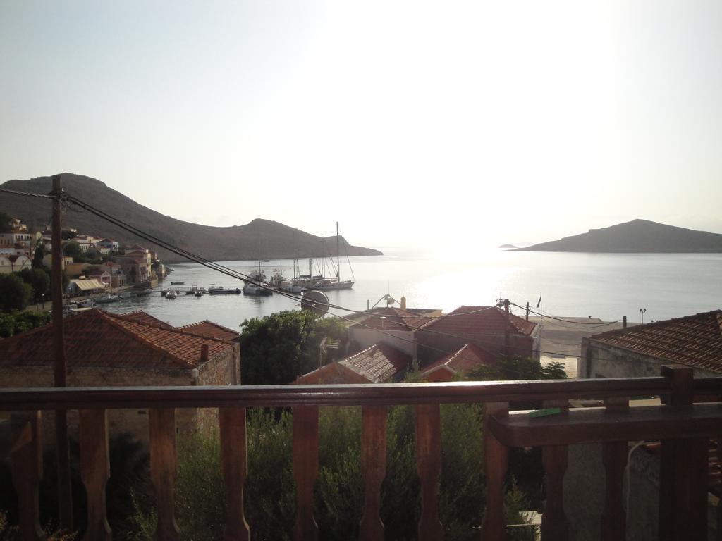 Villa Chrysodimi Chalki Town Oda fotoğraf