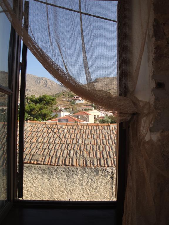 Villa Chrysodimi Chalki Town Oda fotoğraf